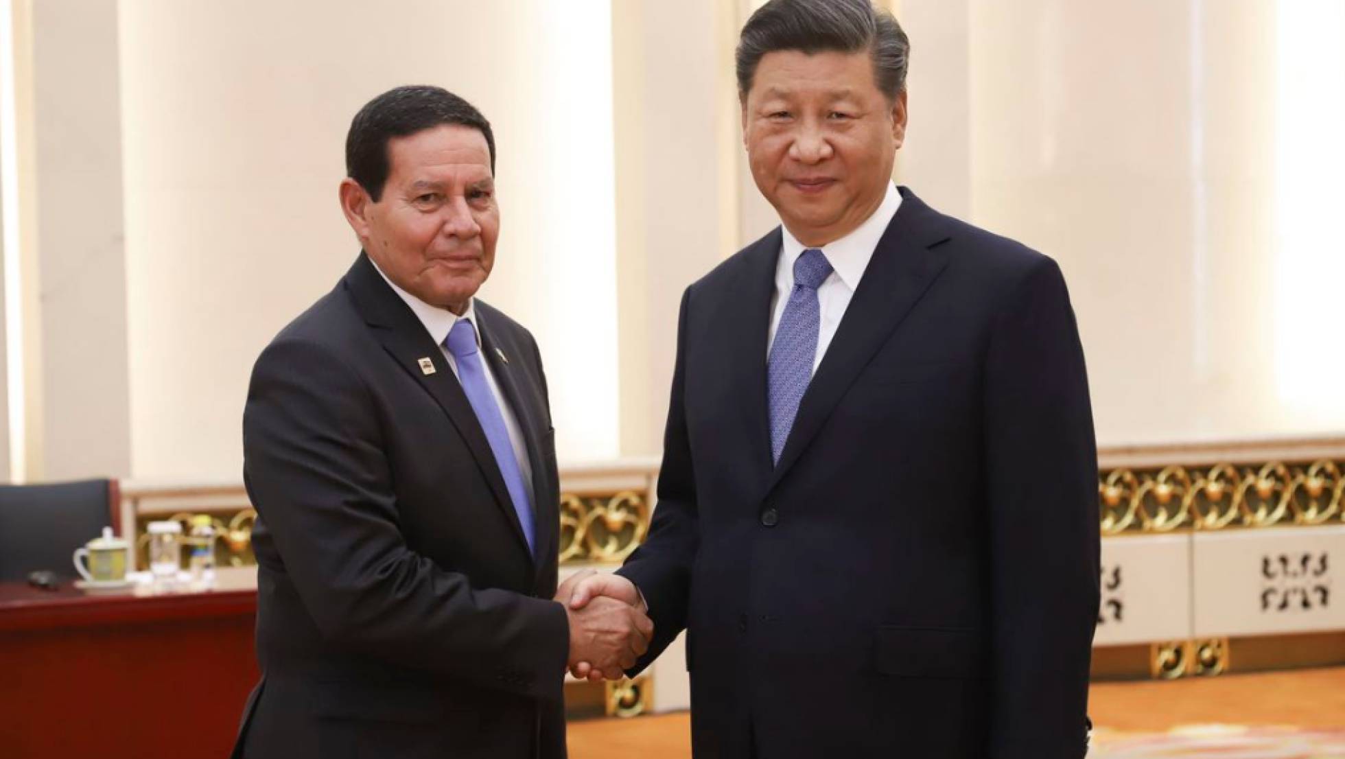O vice Mourão e presidente da China, Xi Jinping. ADNILTON FARIAS/VPR