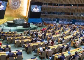 Uma visão ampla do Salão da Assembleia Geral na retomada da 10ª Sessão Especial de Emergência - Crédito: ONU/Eskinder Debebe