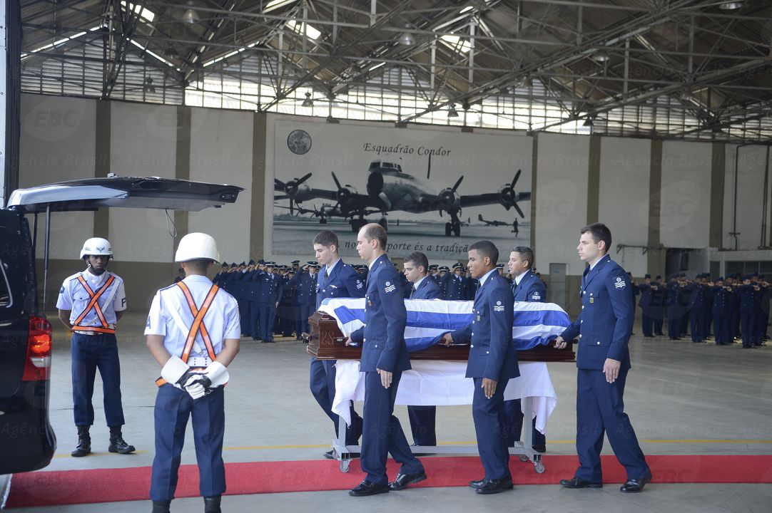 Rio de Janeiro - Cerimônia fúnebre do embaixador da Grécia no Brasil, Kyriakos Amiridis, na Base Aérea do Galeão. (Tânia Rêgo/Agência Brasil)