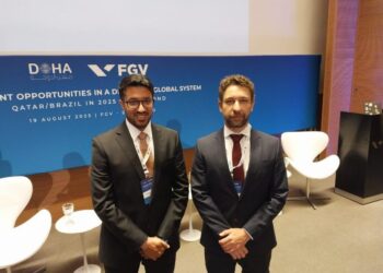 Al-Kuwari e Stier assinaram o acordo pelas instituições do Catar e do Brasil