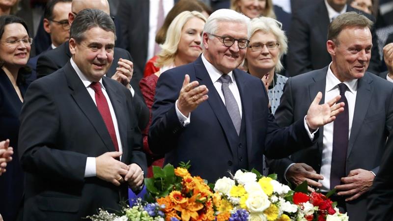 Steinmeier received 931 of the 1,260 votes [Fabrizio Bensch/Reuters]