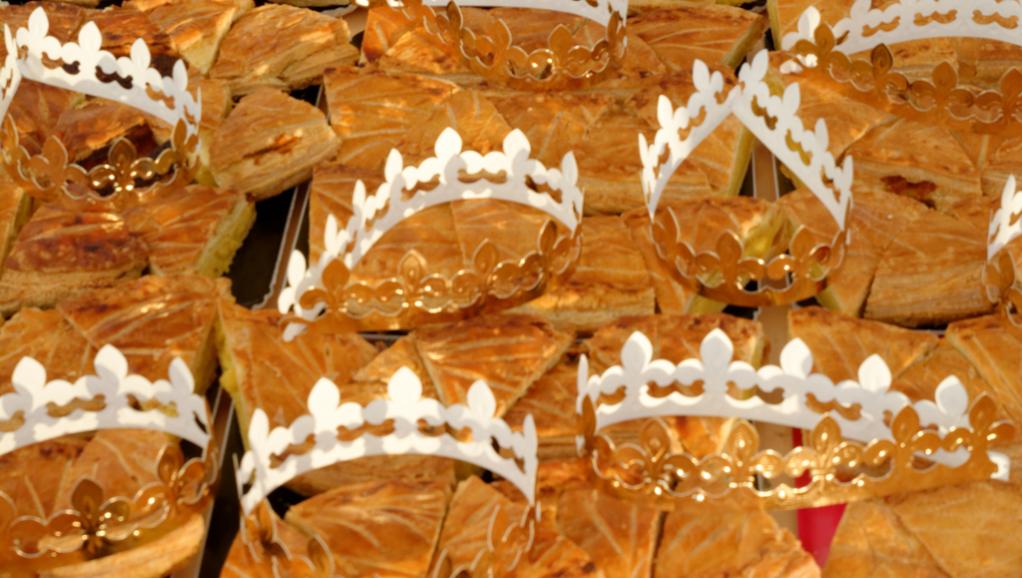 A especialidade do Dia de Reis na França é a galette des Rois ou torta dos Reis.