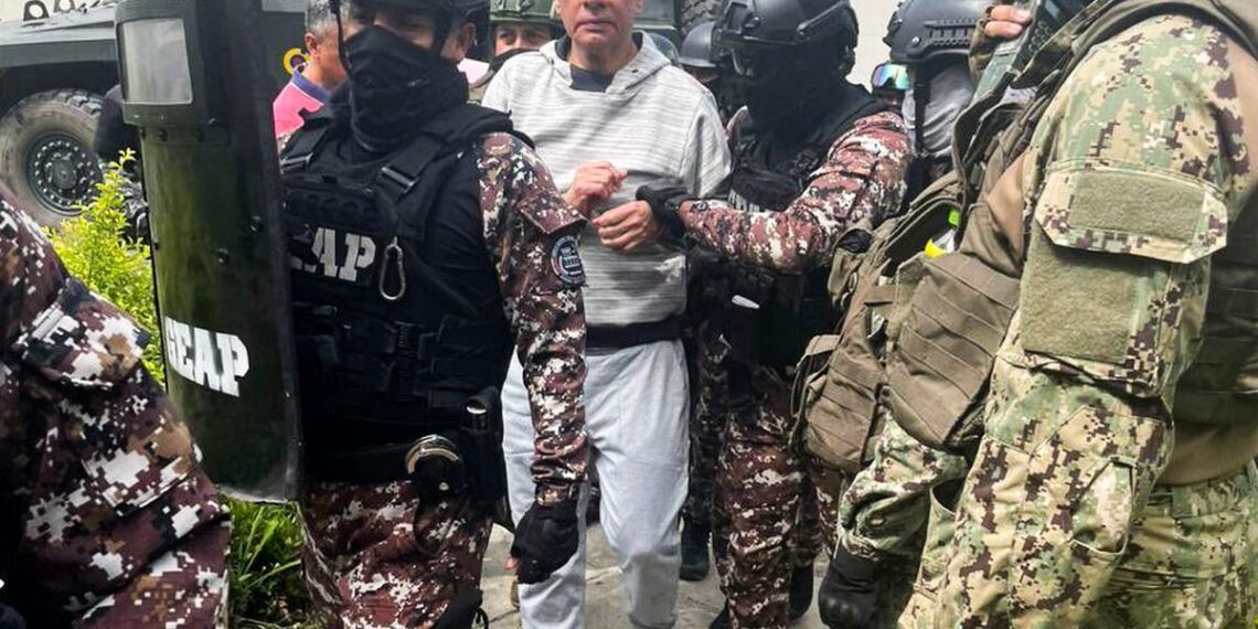 Jorge Glas, the former vice-president of Ecuador, entering the La Roca prison in Guayaquil.
ALINA MANRIQUE