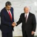 Presidente Lula e o ditador da Venezuela, Nicolás Maduro| Foto: Marcelo Camargo/Agência Brasil
Leia mais em: https://www.gazetadopovo.com.br/republica/crise-entre-lula-e-maduro-se-aprofunda-apos-brasil-se-opor-a-adesao-da-venezuela-aos-brics/ 
Copyright © 2024, Gazeta do Povo. Todos os direitos reservados.