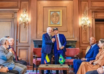 Presidente da República, Luiz Inácio Lula da Silva, durante reunião restrita com o presidente da República da Colômbia, Gustavo Petro, na Casa de Nariño – Bogotá, Colômbia (Foto: Ricardo Stuckert / PR)