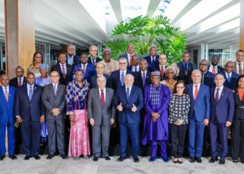 O presidente Lula e representantes de países africanos no Itamaraty. Foto: Ricardo Stuckert / PR