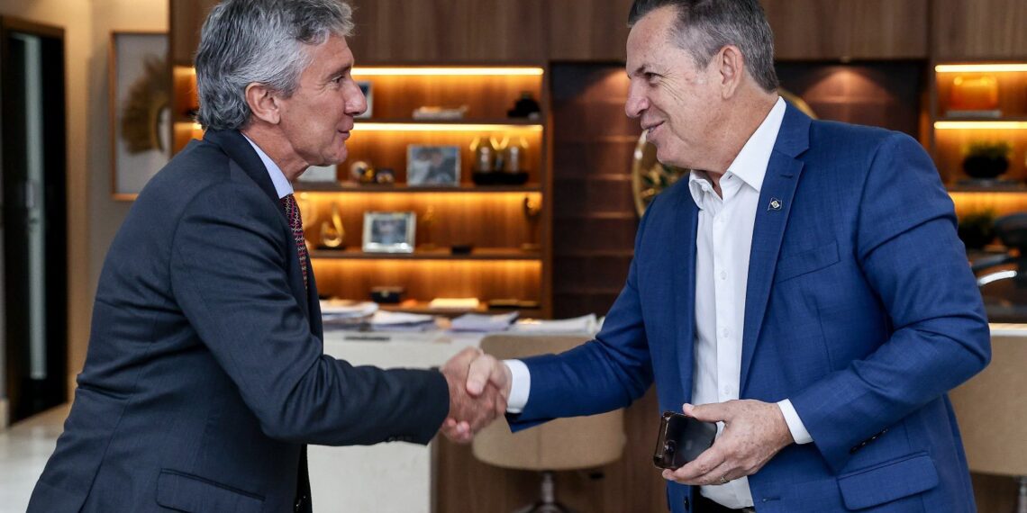O Embaixador de Portugal, Luís Faro Ramos e o governador Mauro Mendes