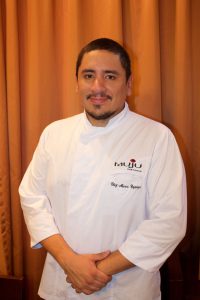 O chef de cozinha Marco Espinoza