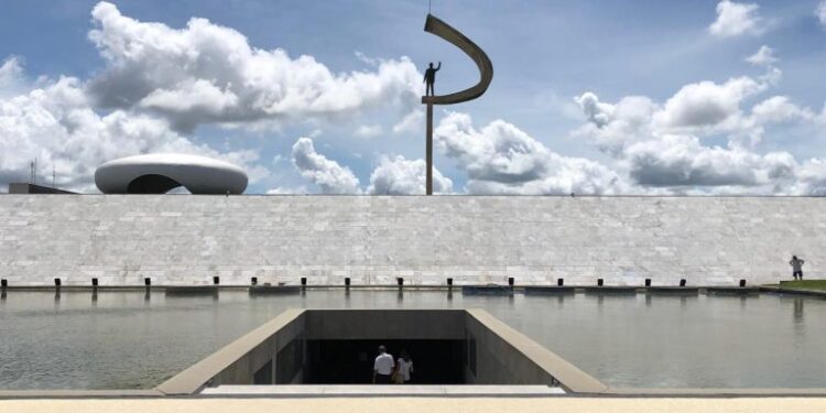 Memorial JK guarda acervo do presidente que decidiu criar a nova capital, Brasília