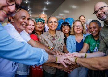 Svenja Schulze (SPD), Bundesministerin fuer wirtschaftliche Zusammenarbeit und Entwicklung, besucht zusammen mit der Ministerin fuer Internationale Entwicklung von Norwegen, Anne Beate Tvinnereim, und der brasilianischen  Ministerin fuer Umweltschutz und Klima, Marina Silva, das Oekozentrum Santarem.  Santarem, 19.07.2024. Fotografiert im Auftrag des Bundesentwicklungsministeriums