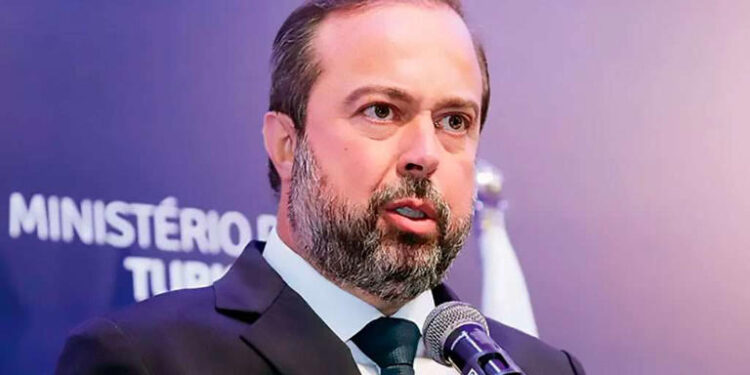 O ministro das Minas e Energia, Alexandre Silveira, é favorável à presença do Brasil na Opep+