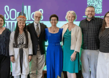 Agra-Yeda-Wand-Ricardo-Vacleia-Fiona-Luiz-Mariana- (Luciana Melo/Divulgação) 

Leia mais em: https://veja.abril.com.br/coluna/veja-gente/a-parceria-que-a-irlanda-quer-implementar-na-amazonia/