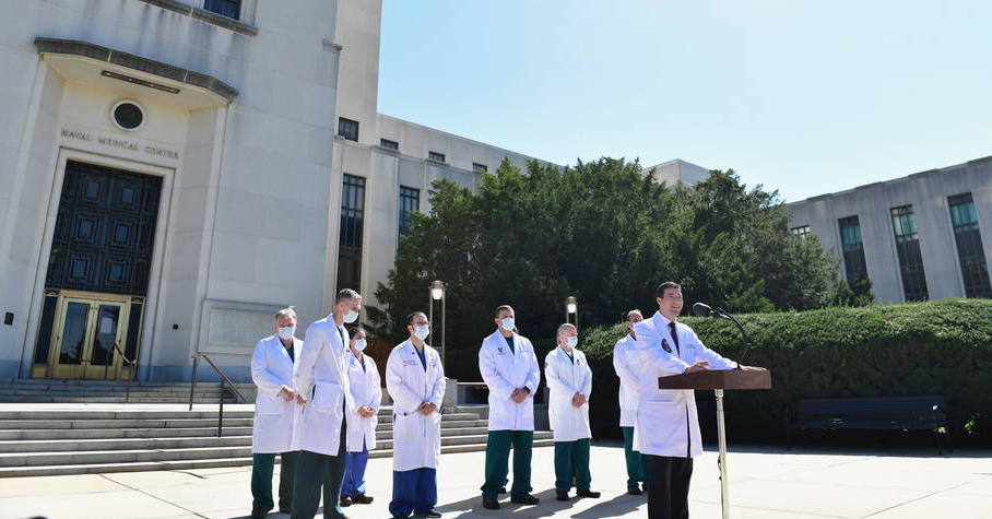 Bethesda (United States), 03/10/2020.- CDR Sean P. Conley, MD, Physician to the President, gives an update on the condition of US President Donald J. Trump at the Walter Reed National Military Medical Center in Bethesda, Maryland, 03 October 2020. The President is at Walter Reed for treatment following he tested positive for COVID-19 on 02 October. (Estados Unidos) EFE/EPA/Rod Lamkey / POOL