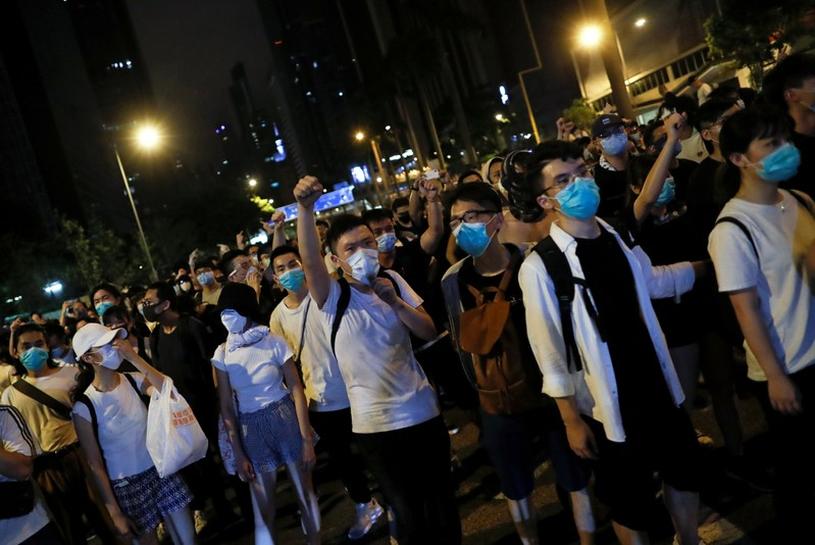 Manifestantes protestam em Hong Kong 10/06/2019 REUTERS/Tyrone Siu