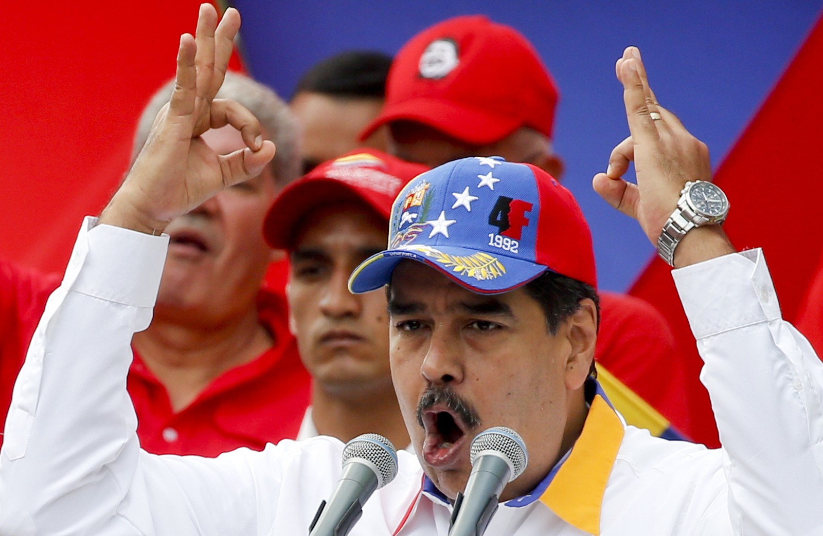 Maduro fez discurso a apoiadores em marcha em Caracas em março — Foto: Natacha Pisarenko/AP