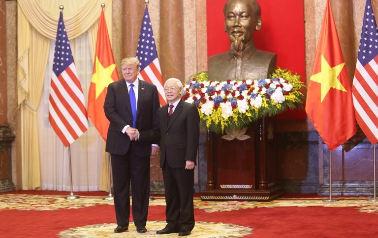 O Secretário-geral, Presidente Nguygn Phu Trong e o presidente Donald Trump